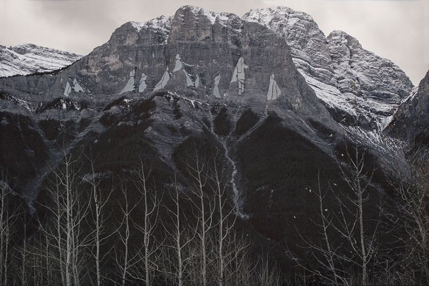 http://www.giuri.mirunadragan.com/files/gimgs/th-12_Dragan07_TheMountainsAreMirrors2-web.jpg
